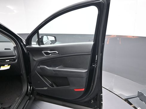 New 2026 Kia Sportage LX AWD/4WD image 38
