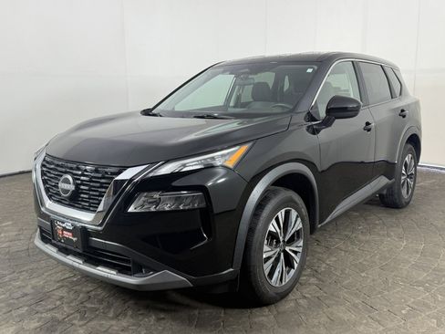 Used 2023 Nissan Rogue SV AWD/4WD image 3