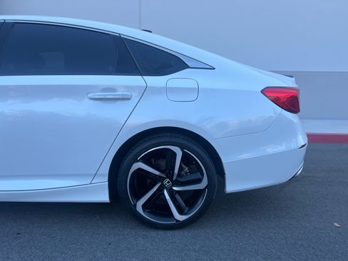 Used 2021 Honda Accord Sport image 5