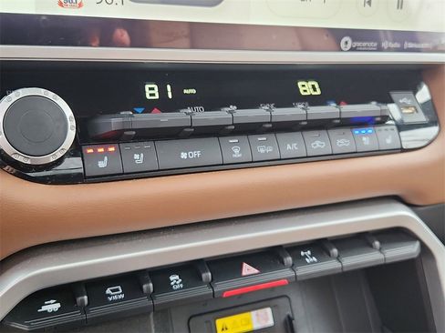 Used 2023 Toyota Tundra 1794 Edition image 16