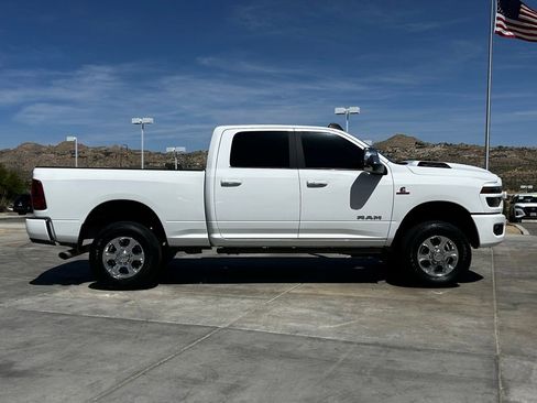 Used 2025 RAM 2500 Laramie image 10