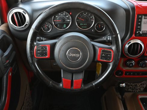 Used 2012 Jeep Wrangler Unlimited Sahara w/ Dual Top Group AWD/4WD image 10