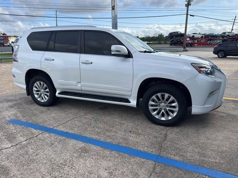 Used 2019 Lexus GX 460 Premium w/ Premium Package image 6