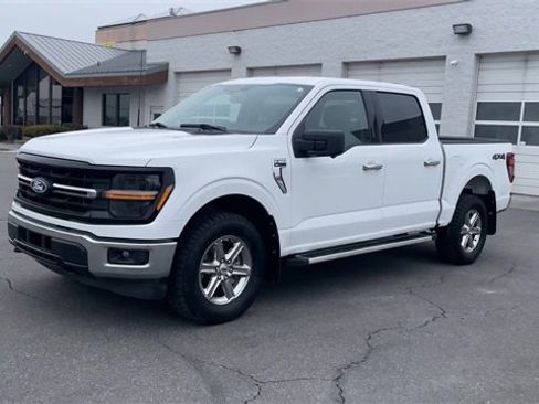 Used 2024 Ford F150 XLT w/ Tow/Haul Package image 5