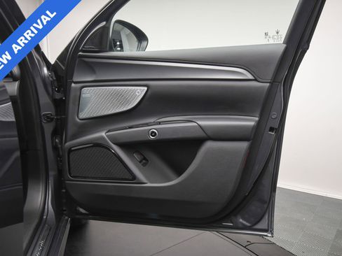 Used 2023 Maserati Grecale GT image 47