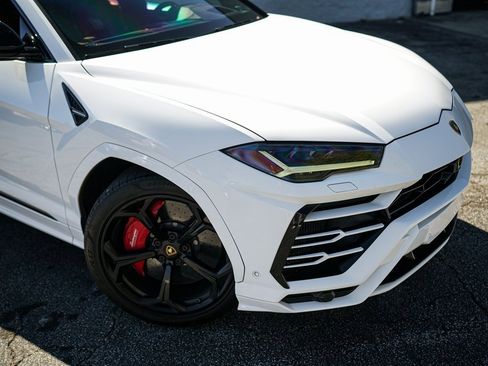 Used 2021 Lamborghini Urus image 7