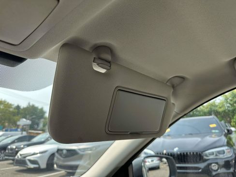 Used 2019 INFINITI Q50 Luxe w/ Essential Package (3.0T Luxe) AWD/4WD image 30