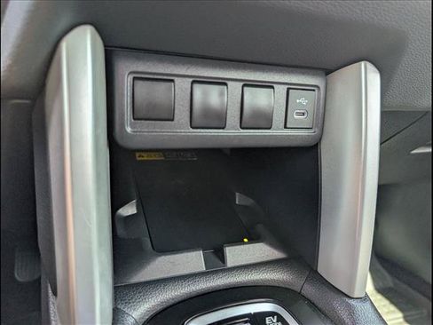 Used 2025 Toyota Corolla Cross AWD Hybrid image 20