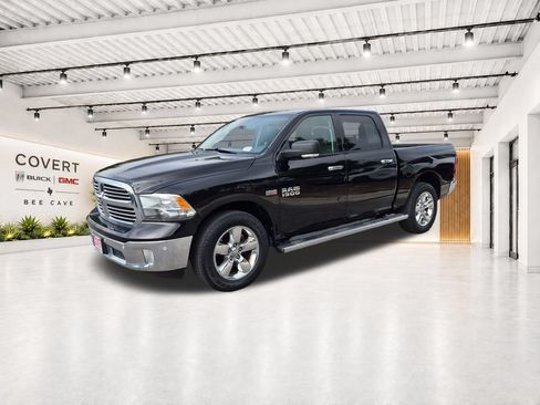 Used 2015 RAM 1500 Lone Star AWD/4WD image 4