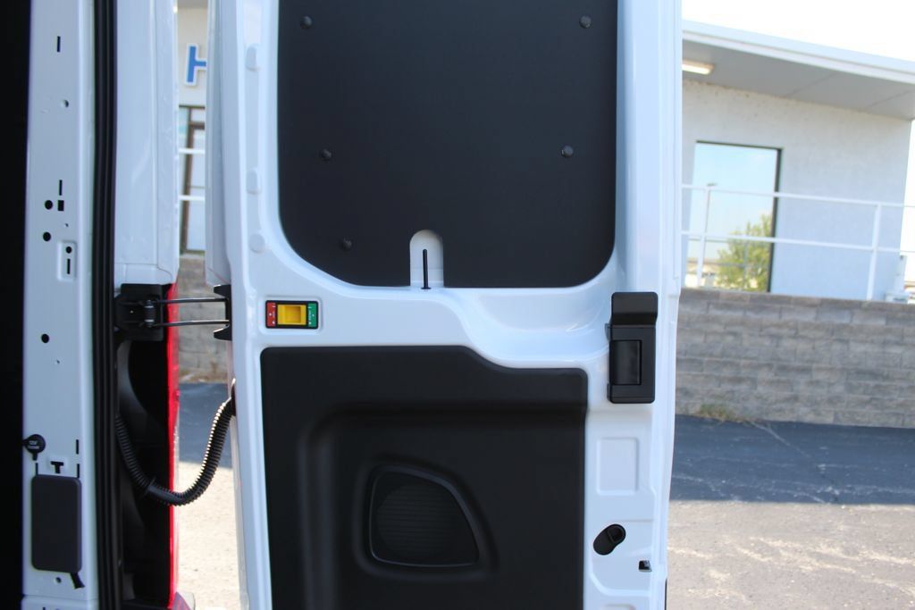New 2027 Ford Transit 250 148 Medium Roof w/ Load Area Protection Package RWD image 19