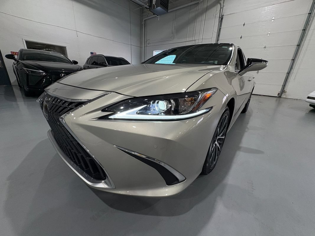 Used 2023 Lexus ES 350 w/ Premium Package FWD image 55