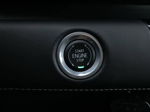 Certified 2023 Cadillac Escalade ESV Premium Luxury Platinum image 9