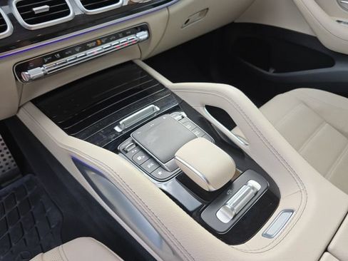 Used 2022 Mercedes-Benz GLS 580 4MATIC image 31
