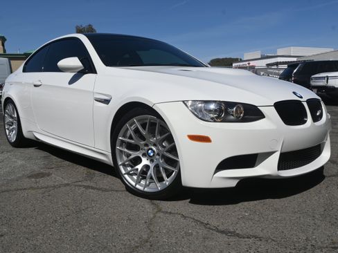 Used 2013 BMW M3 Coupe image 18