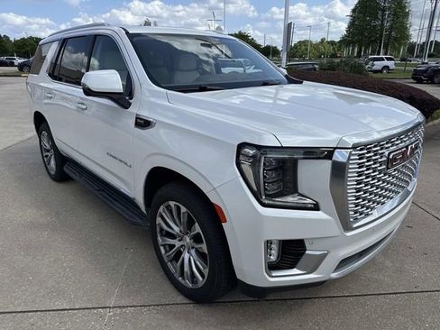 Used 2021 GMC Yukon Denali AWD/4WD image 3