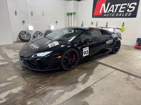 Used 2015 Lamborghini Huracan LP 610-4 image 2