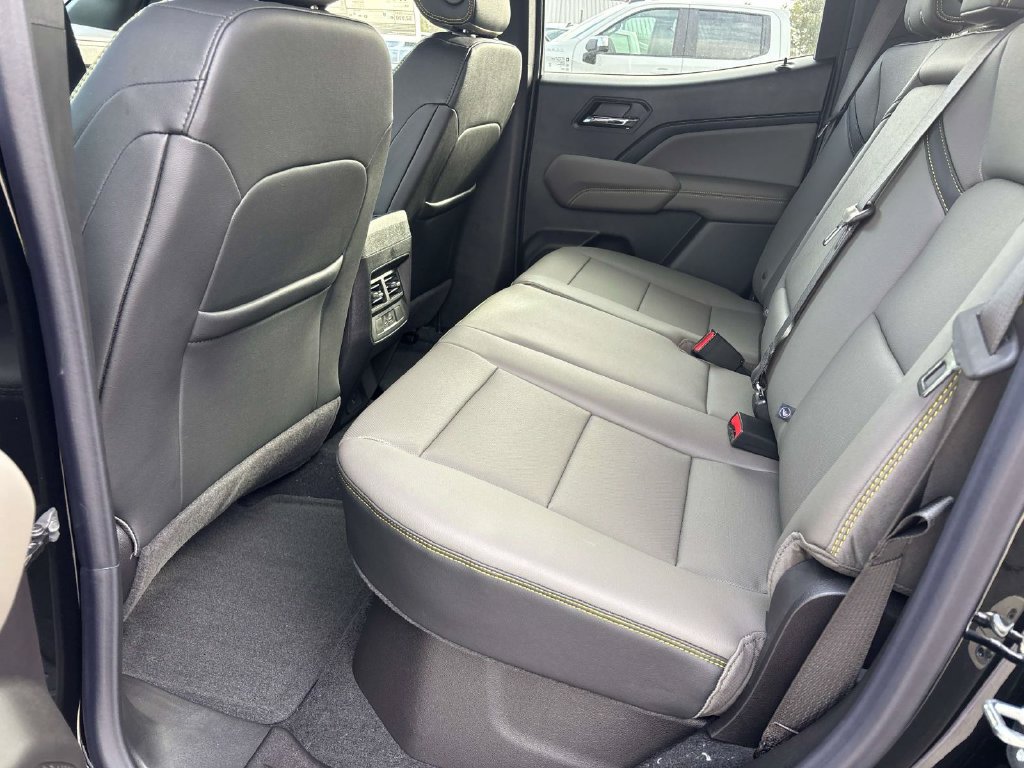 New 2026 Chevrolet Colorado ZR2 AWD/4WD image 8