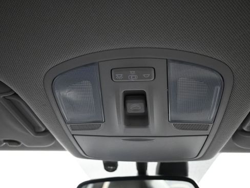 Used 2020 Hyundai Elantra Value Edition w/ Cargo Package (C1) image 16