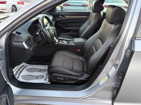 Used 2019 Honda Accord Sport image 9