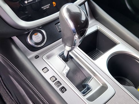 Certified 2024 Nissan Murano SV w/ SV Midnight Edition Package image 12