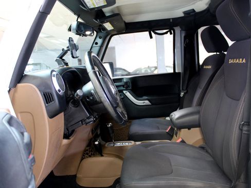 Used 2013 Jeep Wrangler Unlimited Sahara w/ Connectivity Group image 30