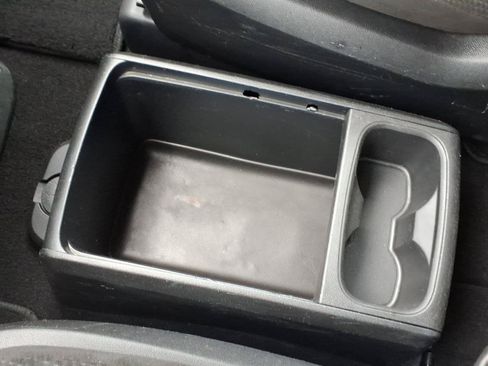 Used 2016 Dodge Grand Caravan SE FWD image 20