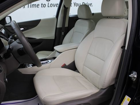 Used 2024 Chevrolet Malibu LT FWD image 15