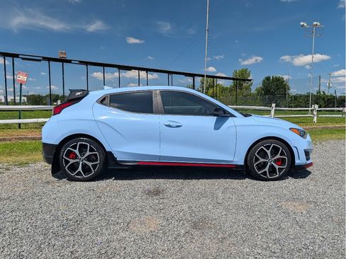 Used 2019 Hyundai Veloster N N FWD image 4