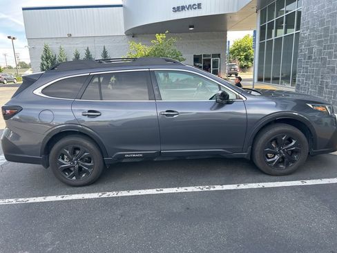 Used 2021 Subaru Outback Onyx Edition XT AWD/4WD image 6