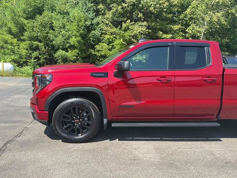 Used 2023 GMC Sierra 1500 Elevation w/ LPO, GMC Protection Package AWD/4WD image 19