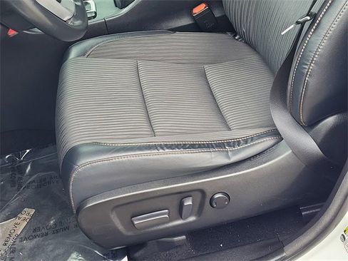 Used 2018 Toyota Highlander Plus image 22