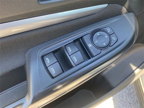 Used 2023 Chevrolet Bolt EUV LT w/ Driver Confidence Package image 20