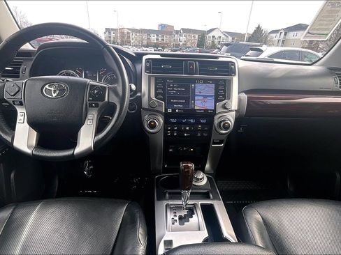 Used 2020 Toyota 4Runner 4WD image 14