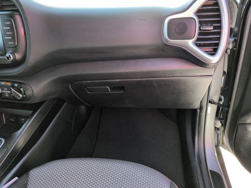 Certified 2023 Kia Soul LX w/ LX Technology Package image 20