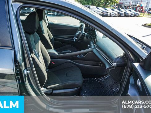 Used 2024 Hyundai Elantra SEL FWD image 22