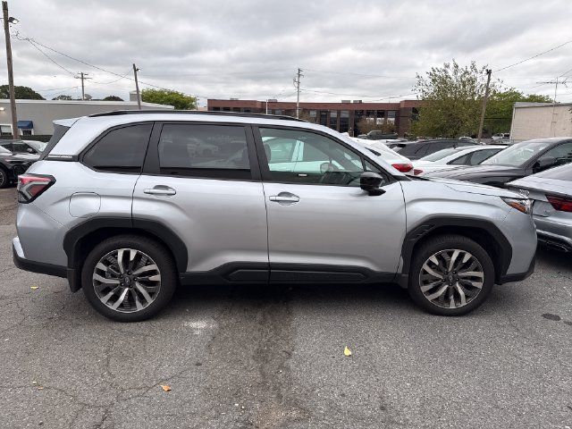 Used 2026 Subaru Forester Touring AWD/4WD image 5