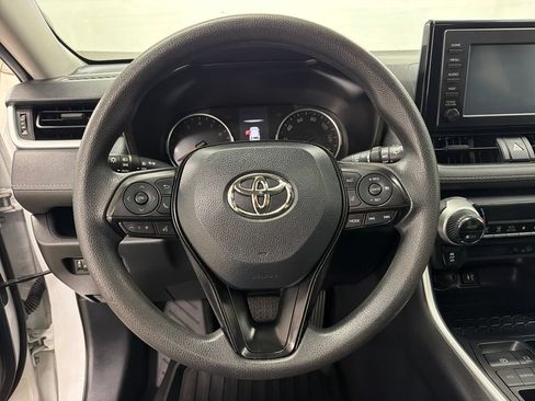 Used 2019 Toyota RAV4 XLE FWD image 20