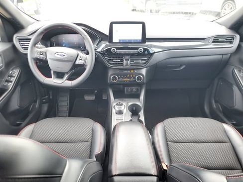 Used 2025 Ford Escape ST-Line FWD image 9