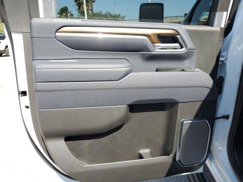 New 2026 Chevrolet Silverado 2500 High Country w/ High Country Premium Package AWD/4WD image 15