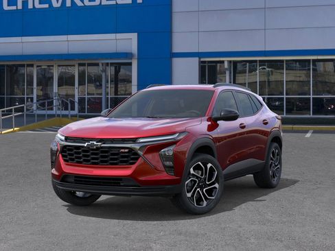 Used 2026 Chevrolet Trax RS w/ Sunroof Package image 7