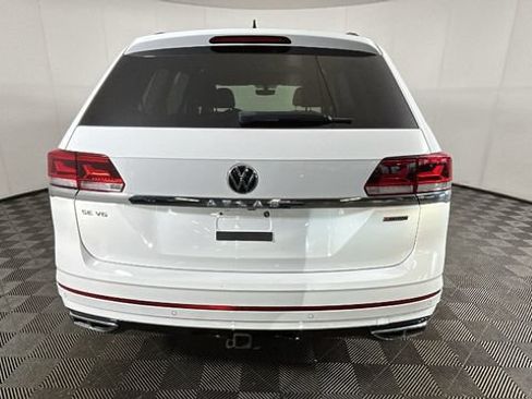 Used 2021 Volkswagen Atlas SE w/ Panoramic Sunroof Package AWD/4WD image 3