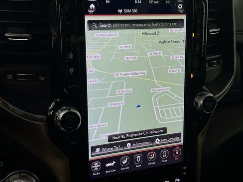 Used 2019 RAM 1500 Laramie AWD/4WD image 12