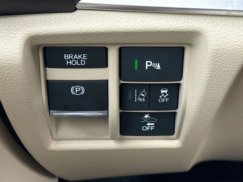 Used 2020 Acura MDX SH-AWD w/ Technology Package image 34