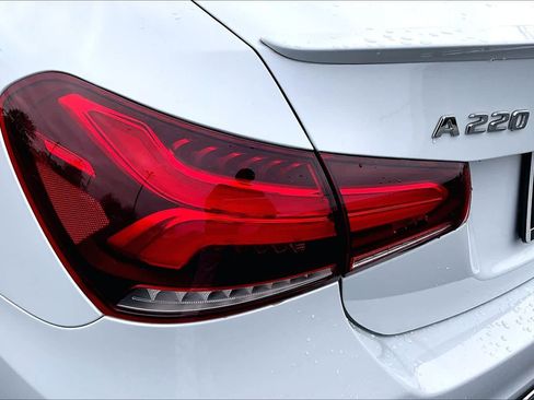 Used 2020 Mercedes-Benz A 220 4MATIC image 28