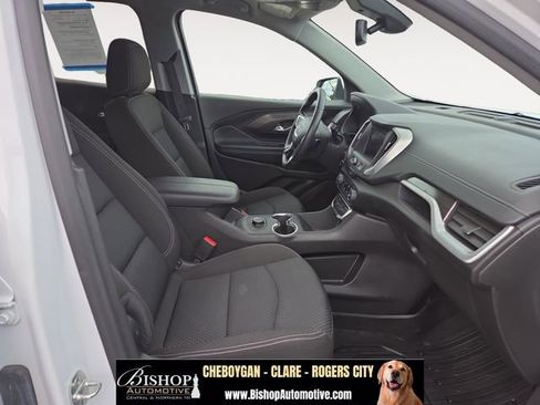 Used 2024 GMC Terrain SLE w/ LPO, Floor Liner Package FWD image 22
