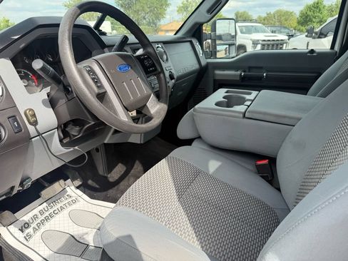 Used 2014 Ford F250 XLT w/ FX4 Off-Road Package AWD/4WD image 31