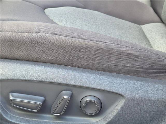 Used 2019 Toyota Camry LE FWD image 4