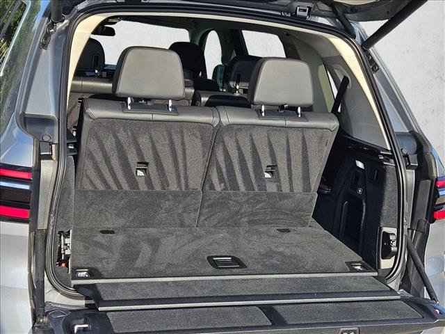 Used 2023 BMW X7 xDrive40i w/ Premium Package AWD/4WD image 7