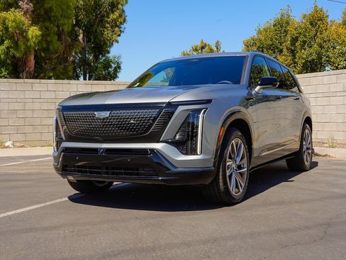 New 2027 Cadillac Vistiq Sport AWD/4WD image 2