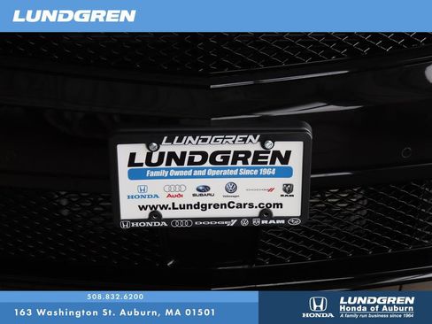 Used 2024 Cadillac XT6 Sport w/ LPO, ONYX Package AWD/4WD image 40